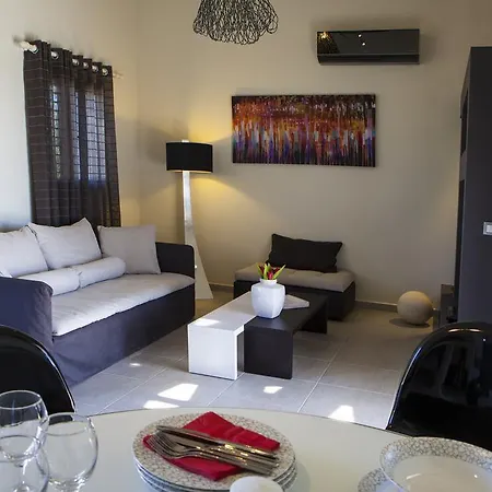 Villa Lefteris *