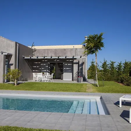 Lefteris Villa *